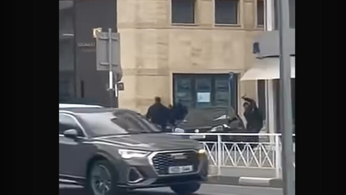 Λάρνακα: «Πόλεμος» με τσεκούρια και πυροβολισμούς μια ανάσα από την Αστυνομία – Γνωστό πρόσωπο στο κάδρο