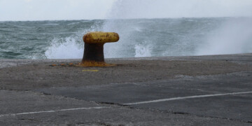 Απαγορευτικό Απόπλου: «Δένουν» κάβους τα πλοία στην Αττική – Ποια δρομολόγια ακυρώνονται τώρα