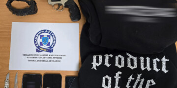 Τρόμος στην Αττική: Πώς έπεσε η συμμορία που «χτυπούσε» βενζινάδικα και μίνι μάρκετ – Το μαχαίρωμα και η λεία