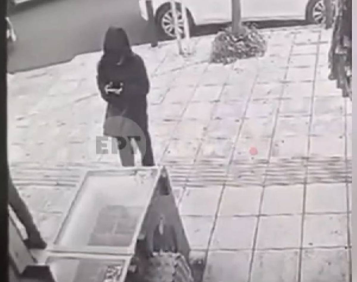 Θρίλερ με την εξαφάνιση της Λόρα: Το βίντεο ντοκουμέντο στη Θηβών και το εύρημα στου Ζωγράφου που αλλάζει τα δεδομένα