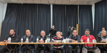 «Παγώνει» η χώρα για 48 ώρες: Η ομόφωνη απόφαση των αγροτών που κλείνει τελωνεία και εθνικές οδούς