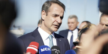 Μητσοτάκης για Θεοφάνεια: «Τα καλύτερα είναι μπροστά μας» – Το μήνυμα για το 2026 και η εθνική άμυνα