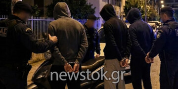 «Στα πράσα» στα Πατήσια: Χειροπέδες σε 4 ανηλίκους που «σήκωναν» μηχανή