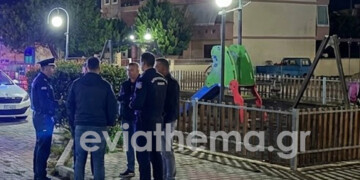 Νύχτα τρόμου στην Εύβοια – «Μίλησαν» τα μαχαίρια στην κεντρική πλατεία