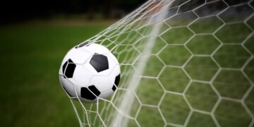 «Πάγωσε» το ελληνικό ποδόσφαιρο: Η έκτακτη απόφαση της ΕΠΟ για την τραγωδία με τους φιλάθλους του ΠΑΟΚ