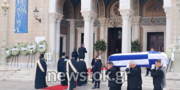 Πριγκίπισσα Ειρήνη: Το συγκινητικό «ύστατο χαίρε» στη Μητρόπολη – Ποιοι συνόδευσαν τη σορό;