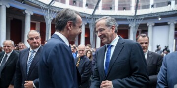 «Καρφιά» Σαμαρά κατά Μητσοτάκη: «Το διεθνές δίκαιο δεν είναι a la carte» – Η σύνδεση Βενεζουέλας με Κύπρο και Αιγαίο