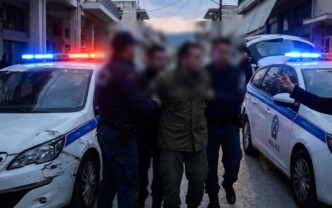 Χίος: Επεισοδιακή σύλληψη μεθυσμένου στρατιωτικού – Επιτέθηκε σε αστυνομικούς και έσπασε περιπολικό