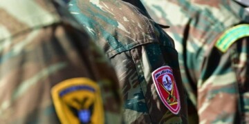 Κρίσεις στον Στρατό Ξηράς: Ποιοι συνταγματάρχες όπλων προήχθησαν και ποιοι αποστρατεύθηκαν