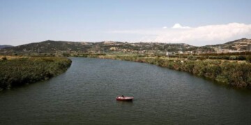 Τραγωδία στον Στρυμόνα: Μοιραίο ναυάγιο με έναν νεκρό και θρίλερ για τρίτο αγνοούμενο