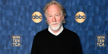 Σοκ στο Χόλιγουντ: Ένταλμα σύλληψης για τον Timothy Busfield – Κατηγορείται για σεξουαλική κακοποίηση ανηλίκου