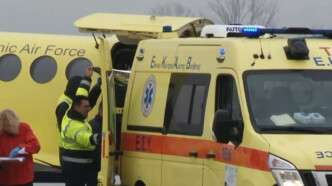 Θεσσαλονίκη: Στις 16:30 προσγειώνεται το C-130 με τις σορούς των επτά οπαδών του ΠΑΟΚ – Ραγίζουν καρδιές στην Τούμπα