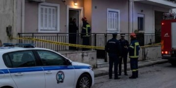 Θρίλερ στην Ελευσίνα: Το αναπάντητο τηλεφώνημα που αποκάλυψε την ανείπωτη τραγωδία με το ηλικιωμένο ζευγάρι