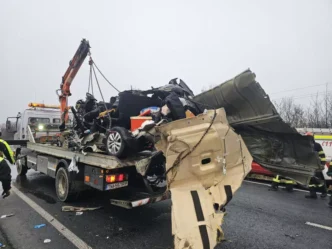 «Το αποκλείω 1.000% να κόλλησε το τιμόνι»: Τι αναφέρει πραγματογνώμονας για το δυστύχημα με τους 7 νεκρούς