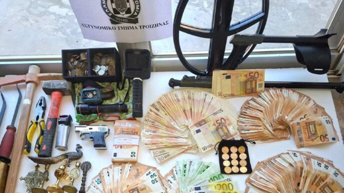 Τροιζηνία: Χειροπέδες σε «χρυσοθήρες» που άδειαζαν σπίτια – Η απίστευτη κλοπή με το λάδι