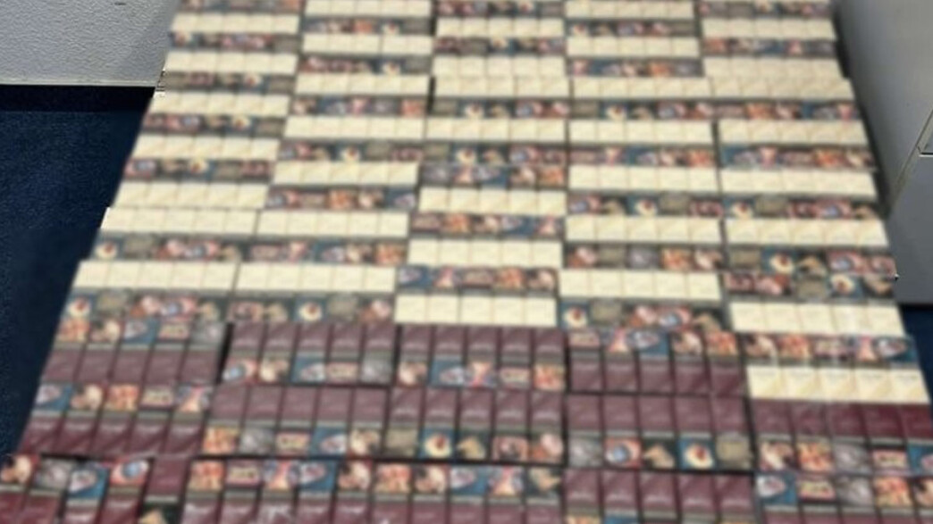 «Ελευθέριος Βενιζέλος»: Τους «τσάκωσαν» στις αφίξεις με εκατοντάδες πακέτα λαθραία τσιγάρα