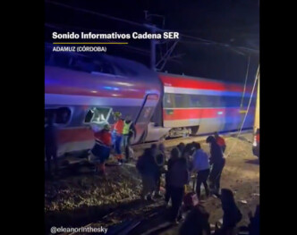 Σύγκρουση τρένων στην Ανδαλουσία: Το «μυστήριο» με το ολοκαίνουργιο τρένο και την ευθεία γραμμή