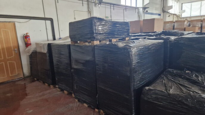 Έφοδος του «Ελληνικού FBI»: Εργοστάσιο στη Βοιωτία και 25 συλλήψεις για λαθραία τσιγάρα