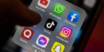 Τέλος εποχής για τους ανήλικους στην Ισπανία: «Πόρτα» στα Social Media για τους κάτω των 16