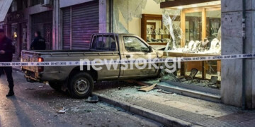 «Mission Impossible» στο Αίγιο: Ισοπέδωσαν κοσμηματοπωλείο με κλεμμένο αγροτικό - newstok.gr