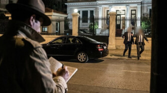 «Κίτρινη κάρτα» από Μαξίμου: Η ατάκα - φωτιά του Μητσοτάκη που «πάγωσε» τους υπουργούς και η αλλαγή πλεύσης