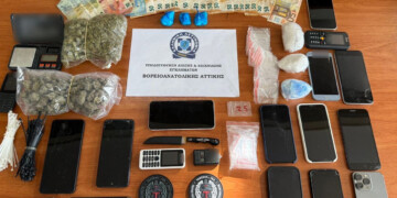 Μεγάλη επιχείρηση της ΕΛ.ΑΣ. σε Νέα Μάκρη και Μαραθώνα: Οι «αόρατες» συναλλαγές και το μπάρμπεκιου της κοκαΐνης