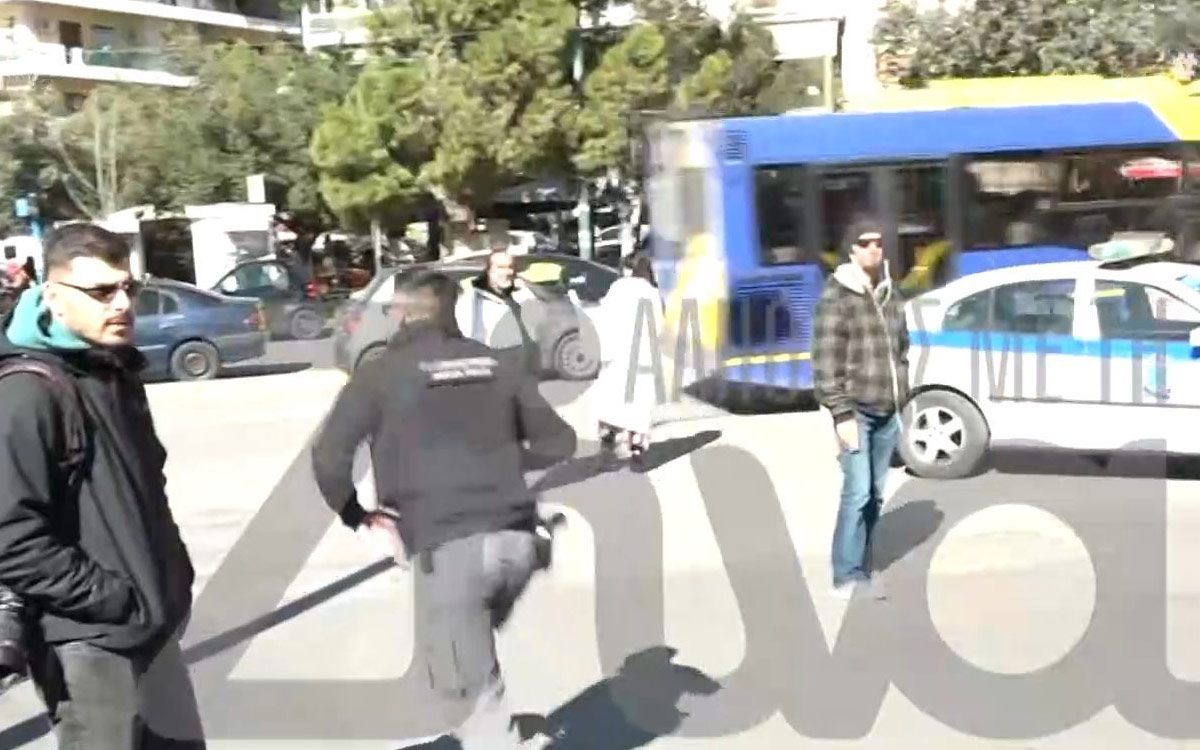 Δικαστήρια Ευελπίδων: Απέδρασε κρατούμενος μέσα από τα χέρια της Αστυνομίας!