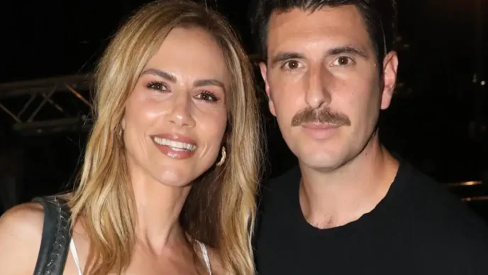 Ντορέττα Παπαδημητρίου: Η εξομολόγηση για τη σχέση της και το επόμενο βήμα – «Δεν κρύβομαι πια»