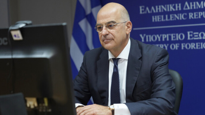 Νίκος Δένδιας: Η «στρατηγική της παρουσίας» που ταράζει τα νερά – Γιατί ο Υπουργός δεν κρύβεται πια;
