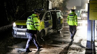 Τρόμος σε σχολείο του Λονδίνου: Μαθητής μαχαίρωσε συμμαθητές του – Σε σοβαρή κατάσταση το ένα παιδί