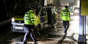 Τρόμος σε σχολείο του Λονδίνου: Μαθητής μαχαίρωσε συμμαθητές του – Σε σοβαρή κατάσταση το ένα παιδί