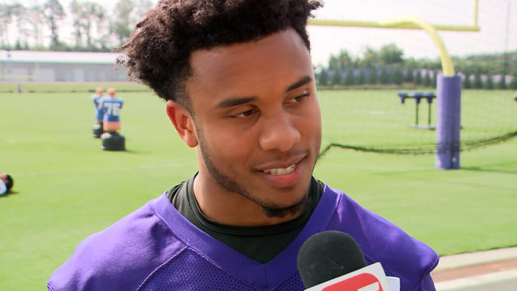 Σοκ στο NFL: Νεκρός στα 25 του ο Ροντέιλ Μουρ – Η τραγωδία που «πάγωσε» τον αθλητισμό στις ΗΠΑ