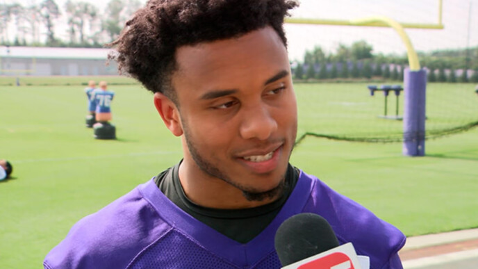 Σοκ στο NFL: Νεκρός στα 25 του ο Ροντέιλ Μουρ – Η τραγωδία που «πάγωσε» τον αθλητισμό στις ΗΠΑ