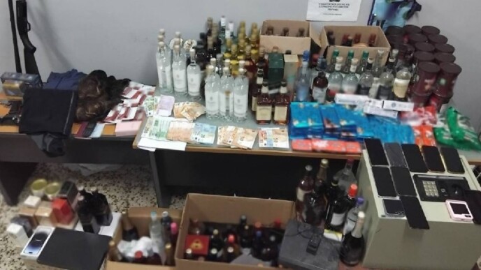 Αττική: Εξαρθρώθηκε η «μαφία των ποτών» – Έκλεβαν συγκεκριμένη αλυσίδα και τα πούλαγαν σε κάβες
