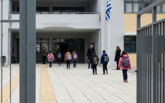 Τσικνοπέμπτη 2026: Τέλος οι ψησταριές στα σχολεία – Η απόφαση του Υπουργείου και τι ισχύει για τις απουσίες