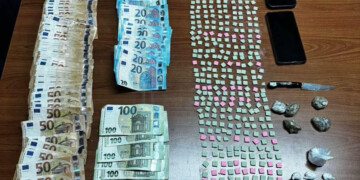 Χολιγουντιανή καταδίωξη στο κέντρο της Αθήνας: Δείτε το "κινητό φαρμακείο" που εντόπισε η ΔΙ.ΑΣ.