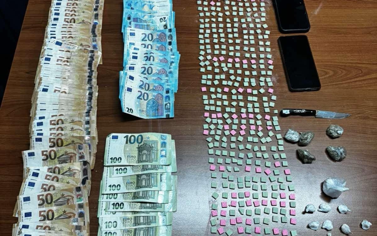 Χολιγουντιανή καταδίωξη στο κέντρο της Αθήνας: Δείτε το "κινητό φαρμακείο" που εντόπισε η ΔΙ.ΑΣ.