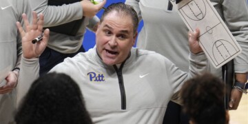 Σοκ στο Πίτσμπουργκ: Έξι αθλήτριες καταγγέλλουν τον προπονητή τους για "εφιαλτική" κακοποίηση