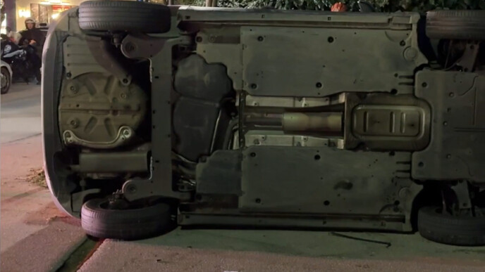 Σοκαριστικό τροχαίο στην Κηφισιά: Αναποδογύρισε ΙΧ μετά από σφοδρή σύγκρουση