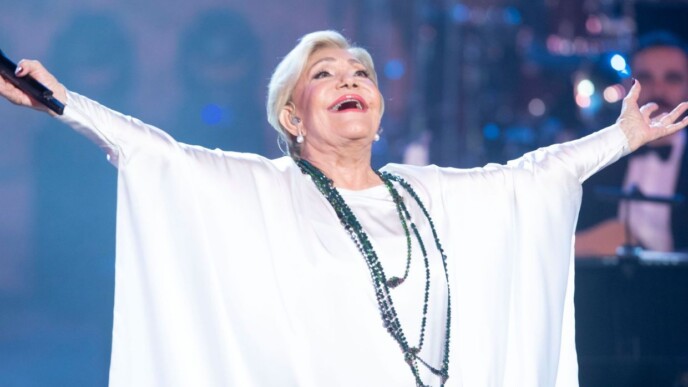 Την Τρίτη το ύστατο χαίρε στη Μαρινέλλα - Σε λαϊκό προσκύνημα η σορός της μεγάλης ερμηνεύτριας