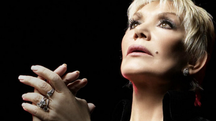 Αντίο στη μυθική Μαρινέλλα: Η φωνή που σφράγισε μια ολόκληρη γενιά σίγησε για πάντα