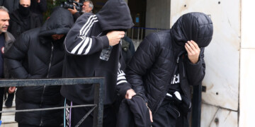 Απάτη ΕΦΚΑ: Ελεύθεροι οι πρώτοι 7 κατηγορούμενοι – «Καμπάνα» 50.000 ευρώ στον γνωστό TikToker