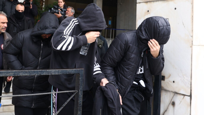 Απάτη ΕΦΚΑ: Ελεύθεροι οι πρώτοι 7 κατηγορούμενοι – «Καμπάνα» 50.000 ευρώ στον γνωστό TikToker