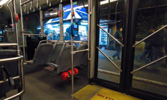 Τραγωδία στις Αχαρνές: Νεκρός άνδρας μέσα σε λεωφορείο – Τι εξετάζει η Αστυνομία
