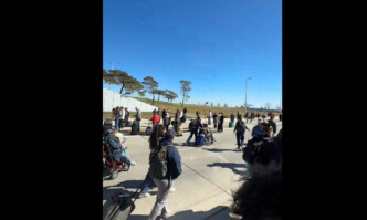 Συναγερμός στις ΗΠΑ: Εκκενώθηκε εσπευσμένα το αεροδρόμιο του Κάνσας Σίτι λόγω «πιθανής απειλής»