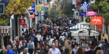 Πάσχα 2026: Πώς θα λειτουργήσουν τα καταστήματα – Αναλυτικά το εορταστικό ωράριο σε Αθήνα, Θεσσαλονίκη και Πειραιά