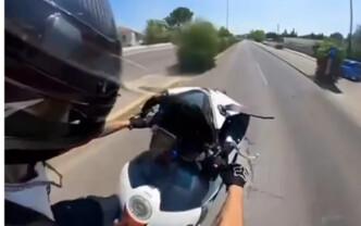 23χρονος «πρωταγωνιστής» στο TikTok κατέληξε στον Εισαγγελέα: Το βίντεο με τη σούζα στην Αττική που τον πρόδωσε