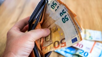 Κατώτατος μισθός