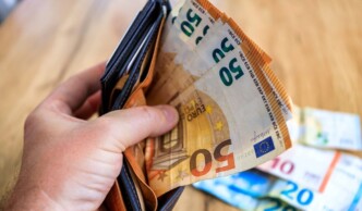 Κατώτατος μισθός