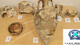 Θησαυρός στον βυθό της… Κηφισιάς: Αρχαίοι αμφορείς βρέθηκαν κρυμμένοι σε σπίτι 50χρονου